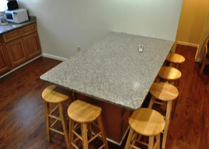 South Wind Apartment